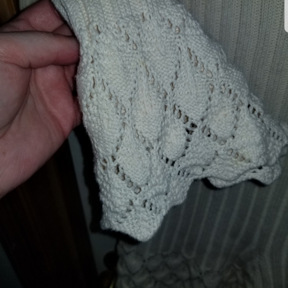 Beautiful Cato sweater - Picture 3 of 6